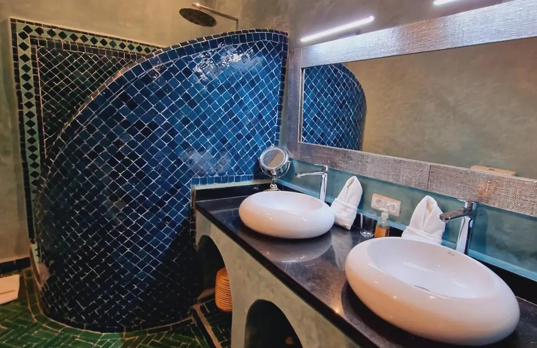 Riad Mur Akush-1