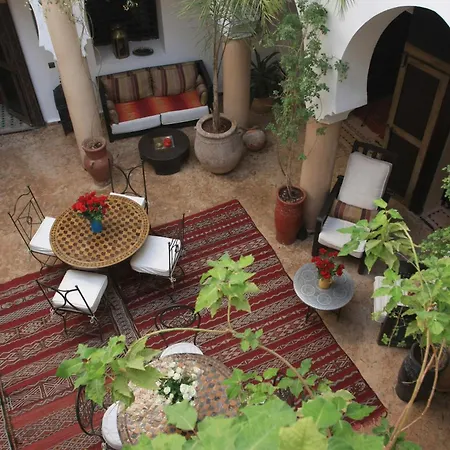 Riad Mur Akush-2